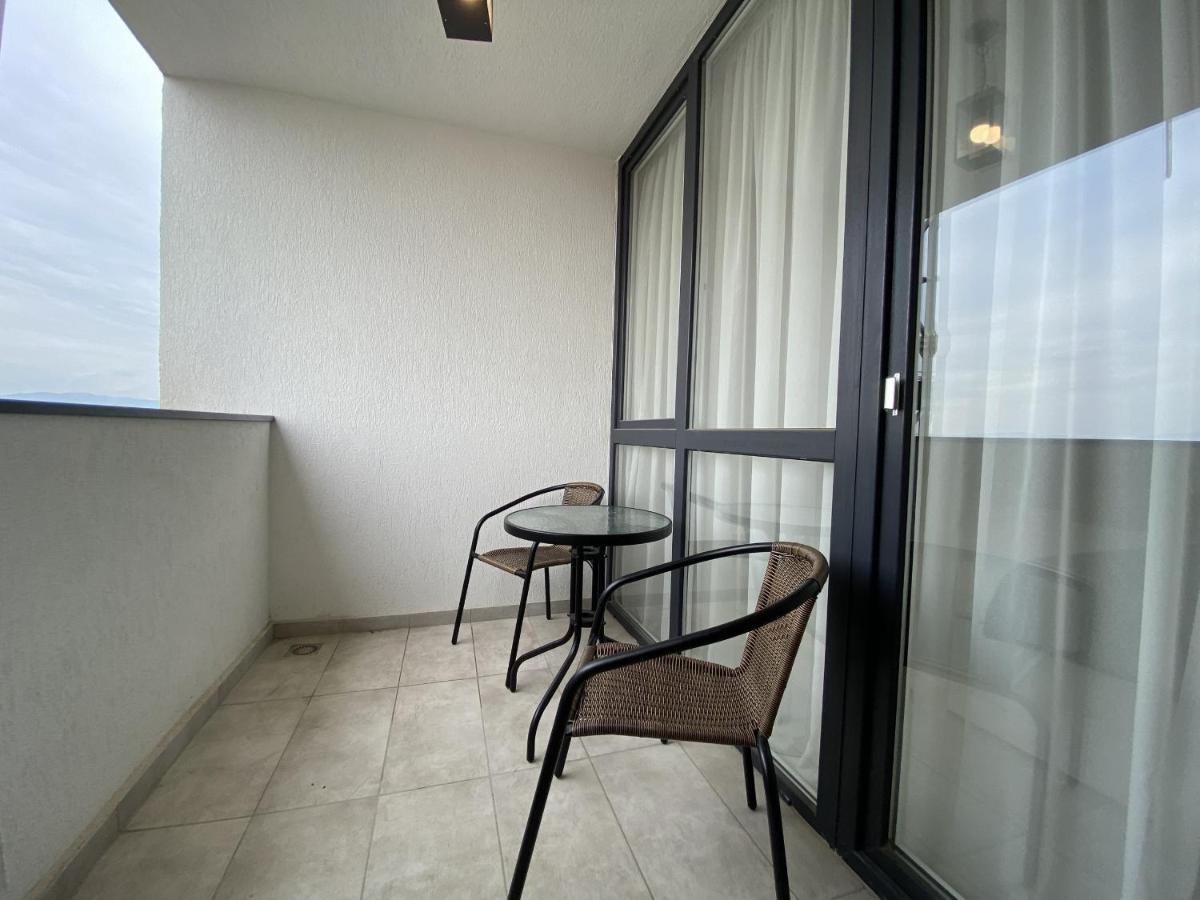 Charming Flat In Brasov With Balcony Panoramic View Lejlighed Eksteriør billede