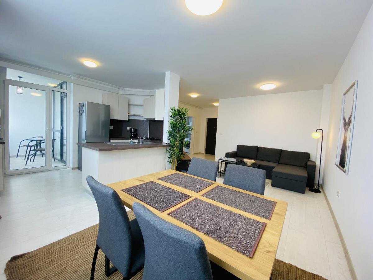 Charming Flat In Brasov With Balcony Panoramic View Lejlighed Eksteriør billede